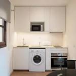 Rent 1 bedroom apartment of 35 m² in Barcelona