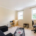 Flat to rent in Farnham Road, Guildford GU2