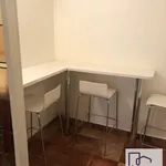 Appartement de 105 m² avec 4 chambre(s) en location à Versailles