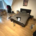 Rent 6 bedroom house in Wales