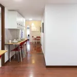 Rent a room of 250 m² in Madrid