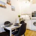 Rent 1 bedroom apartment of 269 m² in Paris