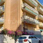 Rent 3 bedroom apartment of 90 m² in Gaeta