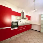 Rent 4 bedroom apartment of 97 m² in Padua