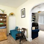 Rent 3 bedroom apartment of 800 m² in London