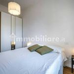 Rent 1 bedroom apartment of 53 m² in Florence