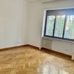 Affitto 4 camera appartamento di 146 m² in Roma