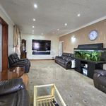 Rent 7 bedroom house in East Midlands