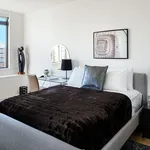 Rent 2 bedroom apartment in Manhattan