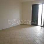 Affitto 4 camera appartamento di 120 m² in Sant'Andrea del Garigliano