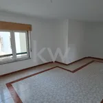 Rent 3 bedroom apartment of 110 m² in Amadora