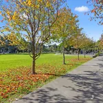 Rent 2 bedroom apartment in Melbourne