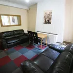 Rent 4 bedroom apartment in West Midlands