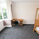 Rent 6 bedroom house in Leeds