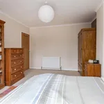 Rent 3 bedroom apartment in Yorkshire And The Humber