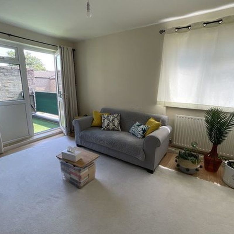 Flat to rent in Holyrood Walk, Corby NN18
