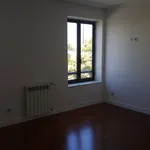 Rent 3 bedroom apartment of 142 m² in Porto