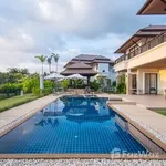 Rent 4 bedroom house of 449 m² in Phuket