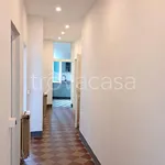 Affitto 5 camera appartamento di 115 m² in Firenze