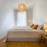 Rent 2 bedroom apartment of 62 m² in lisbon