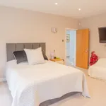 Rent 5 bedroom house in London