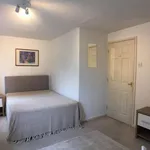 Rent 4 bedroom house in South East England