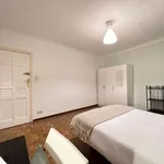 Rent a room of 209 m² in madrid