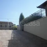 Rent 4 bedroom house of 90 m² in Bastia Umbra