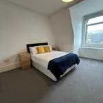 Rent 4 bedroom flat in Scotland