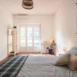 Rent a room in lisbon