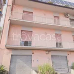 Rent 5 bedroom apartment of 185 m² in Reggio di Calabria