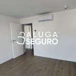 Rent 2 bedroom apartment of 103 m² in Lisboa