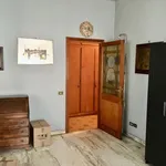 Rent 4 bedroom apartment of 156 m² in Roma