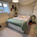 Rent 4 bedroom house in South East England