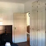 Rent a room in lisbon