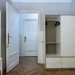 Rent a room in madrid