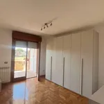 Affitto 4 camera appartamento di 80 m² in Roma