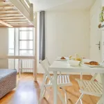 Rent 1 bedroom apartment of 17 m² in Paris 17