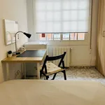 Rent 5 bedroom apartment in Barcelona