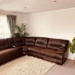 Rent 4 bedroom house in Wellington