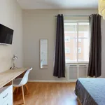 Rent 6 bedroom apartment in Madrid