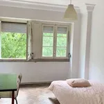 Rent a room in lisbon