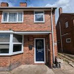 Rent 3 bedroom flat in East Midlands