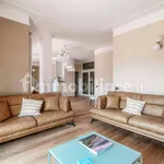 Rent 5 bedroom apartment of 250 m² in Como