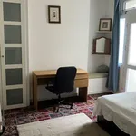 Rent 6 bedroom house in Wales