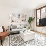 Alquilo 2 dormitorio apartamento de 689 m² en Valencia