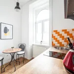 Miete 4 Schlafzimmer wohnung von 34 m² in Vienna