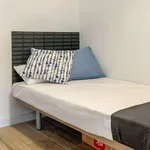 Rent a room of 80 m² in barcelona