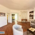 Affitto 4 camera appartamento di 155 m² in Rome