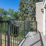 Appartement de 1345 m² avec 4 chambre(s) en location à Calgary